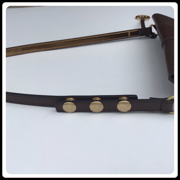 Michael Kors leather belt bag - Picture 7 of 10